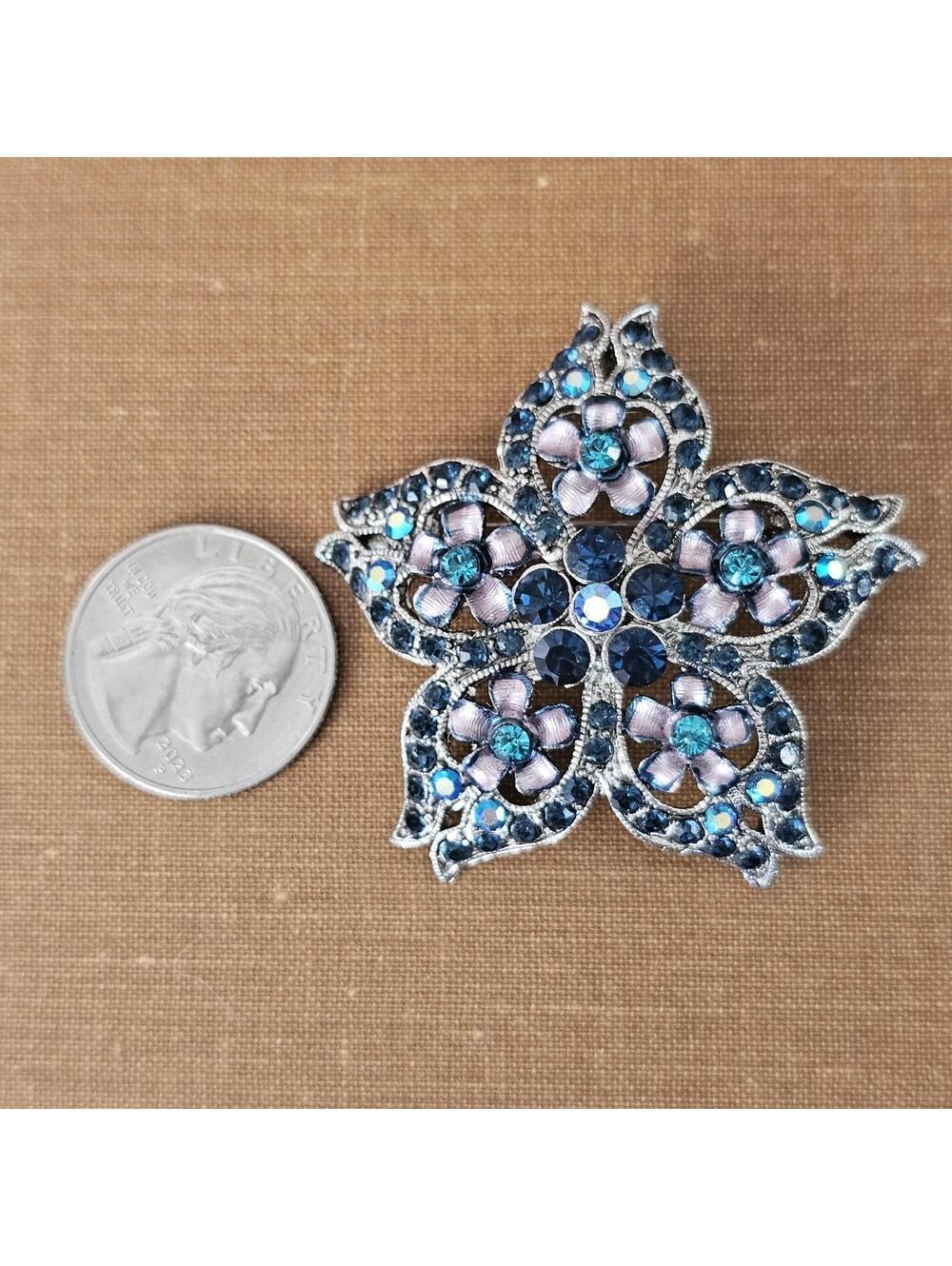 Vintage Blue Rhinestone Flower Brooch Silver Tone Layered Petal Aurora Borealis - Picture 5 of 5